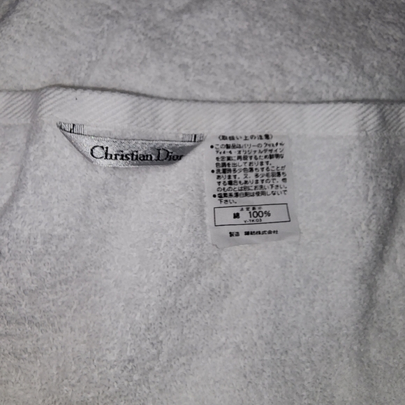 Christian Dior hand towel - Picture 2 of 2